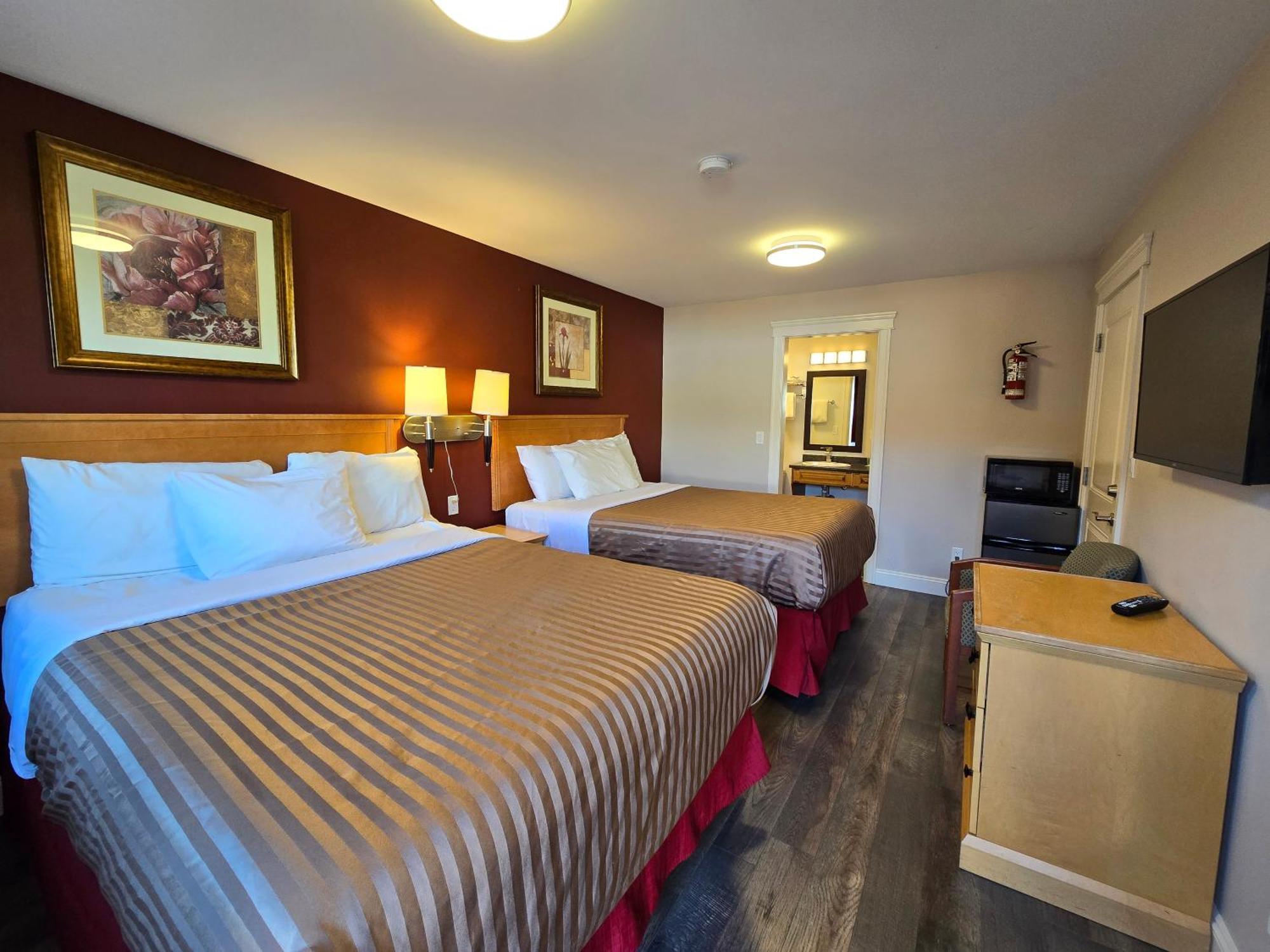 Sahara Courtyard Inn & Suites Osoyoos Exteriér fotografie